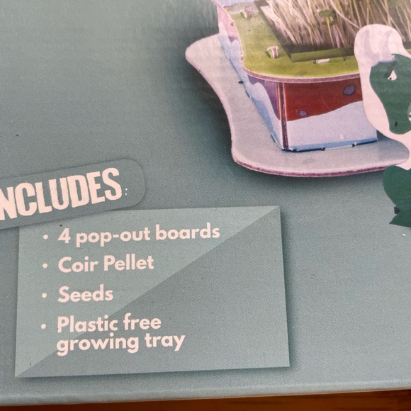 Build & Grow 3D CASTLE Puzzle Garden Kit. Let your child learn through play. - Picture 5 of 16